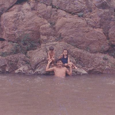 Paseo familiar en el río Melendez